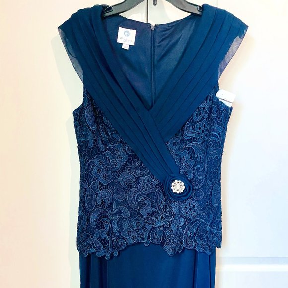 NWT Elegant Navy Chiffon & Lace Evening Dress – Size 12 - Picture 1 of 6